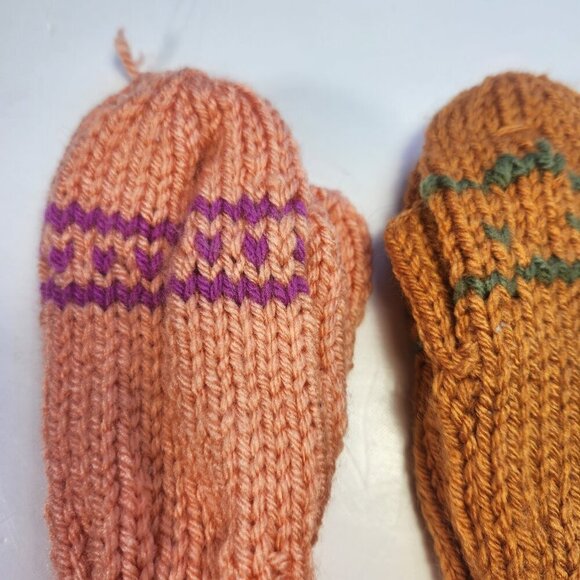 Hand Knit Mittens Lot of 2 Childrens 7" Long - Picture 2 of 6